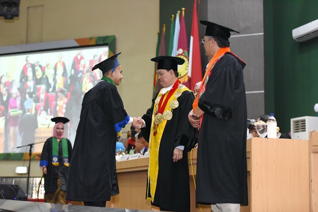 Wisuda 09 2018 5