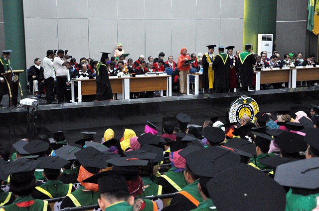 Wisuda Agustus 2015 1