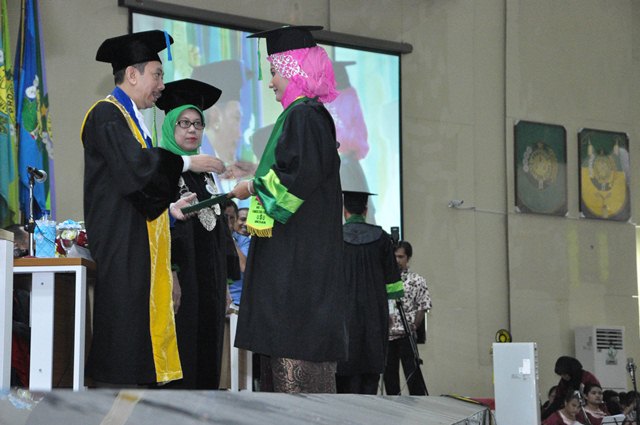 Wisuda Agustus 2015 4